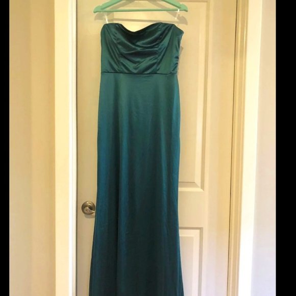 Crystal Doll Dress in Emerald Green color, Juniors Size 11, NWOT - Picture 1 of 3